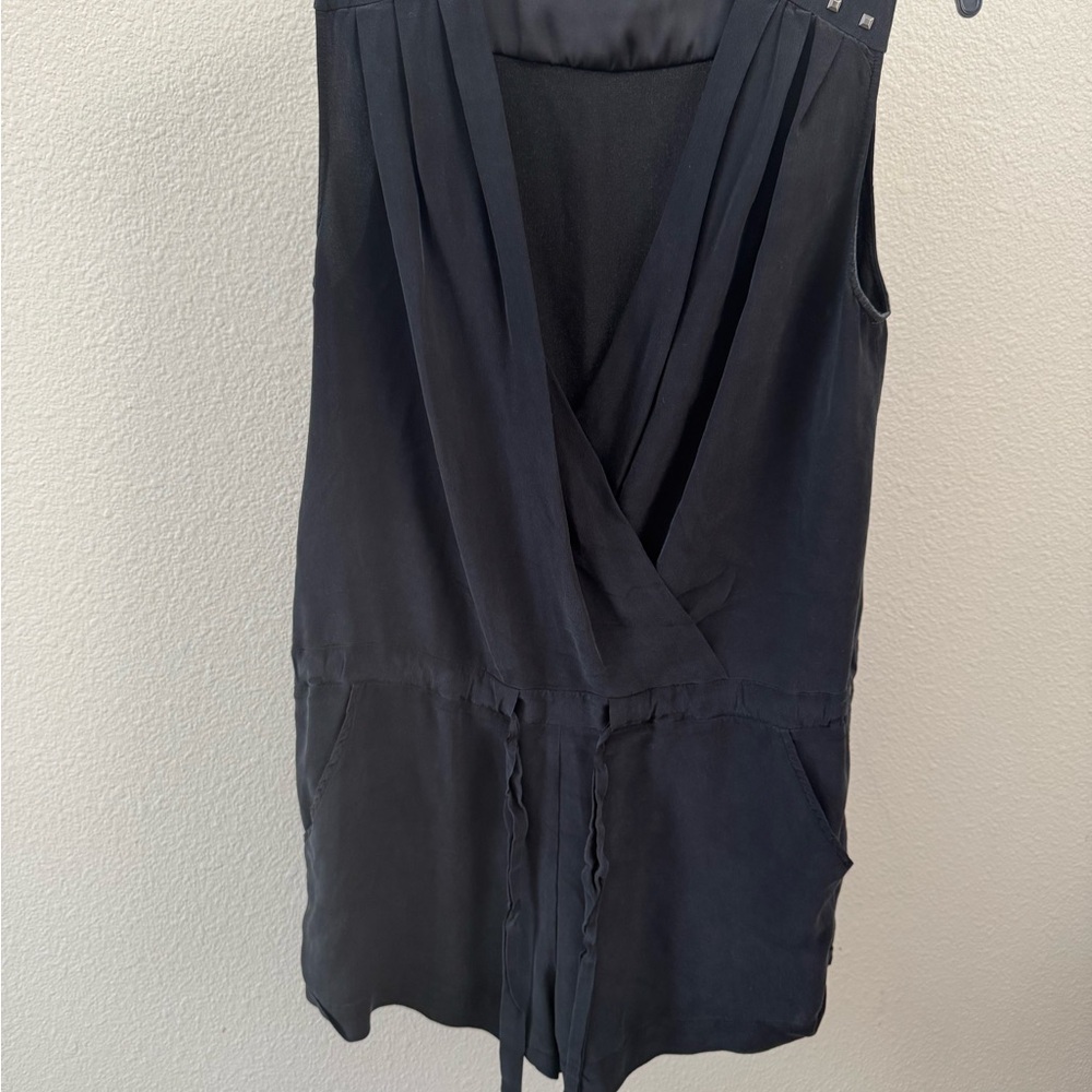 Black sleeveless silk jumper